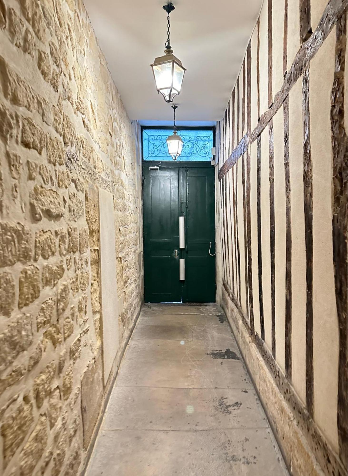 Apartamento Spacious Studio In Saint-Germain-Des-Pres París Exterior foto