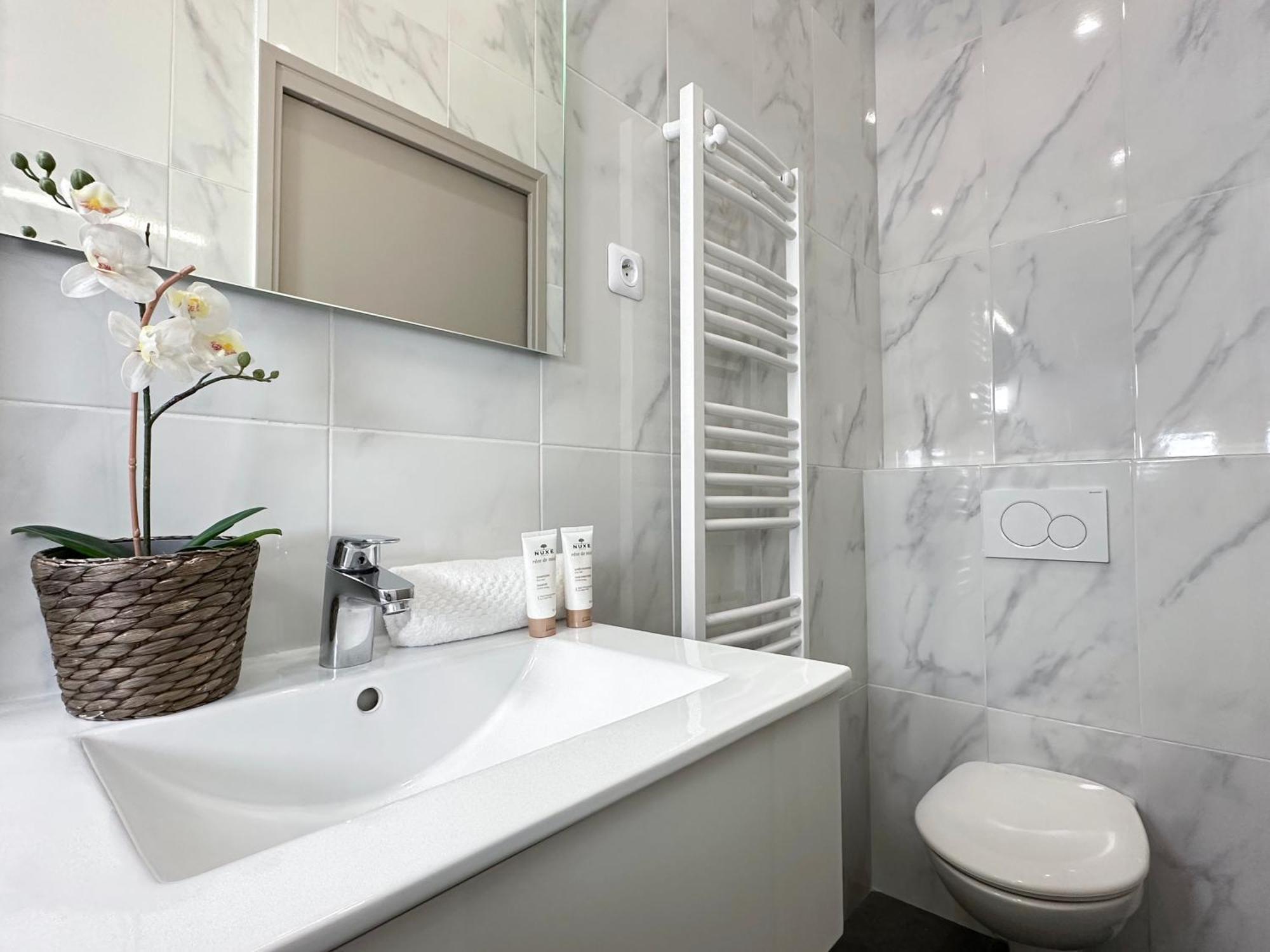 Apartamento Spacious Studio In Saint-Germain-Des-Pres París Exterior foto